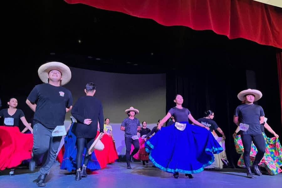 Más de 300 tabasqueños se inscriben para formar parte del Ballet Folklórico del estado