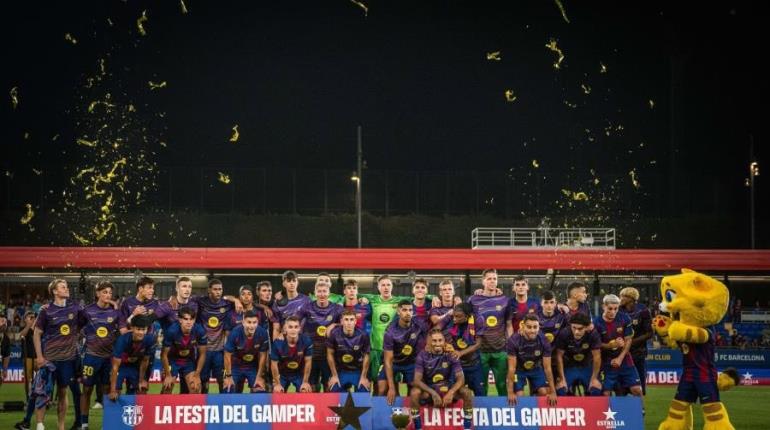 Con dobletes de Yamal y Fermín, Barcelona golea al Como en el Joan Gamper