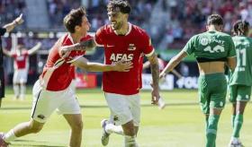 El mexicano Mateo Chávez debuta con asistencia en goleada del AZ Alkmaar