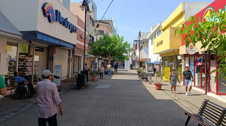 Amanece Zona Luz de Villahermosa sin energía eléctrica