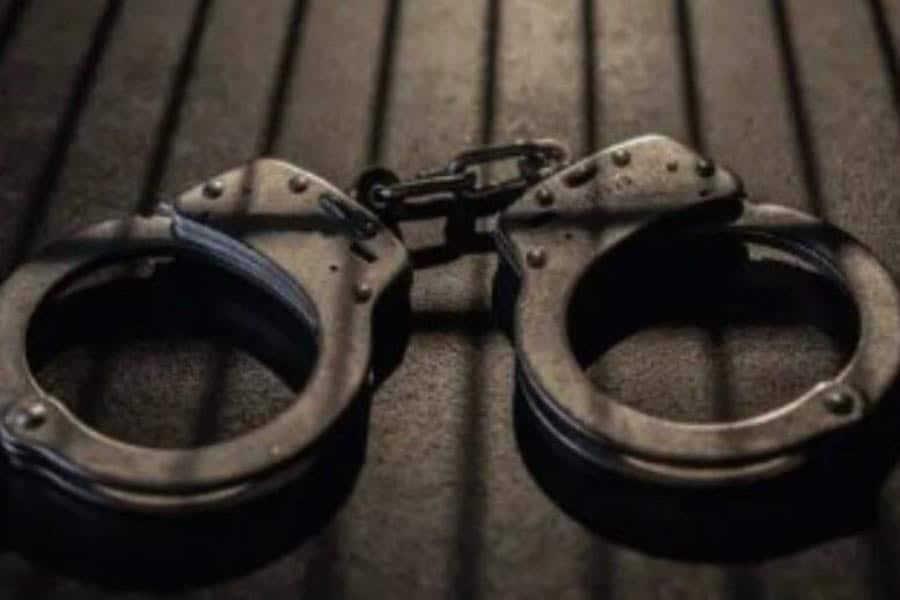 En Chiapas, detienen a mujer por atropellar a la pareja de su exnovio