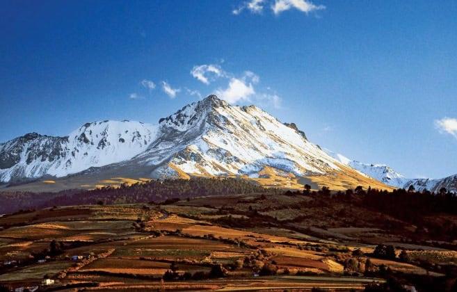 Cierran indefinidamente el Nevado de Toluca tras volcadura de camioneta; reportan 13 lesionados