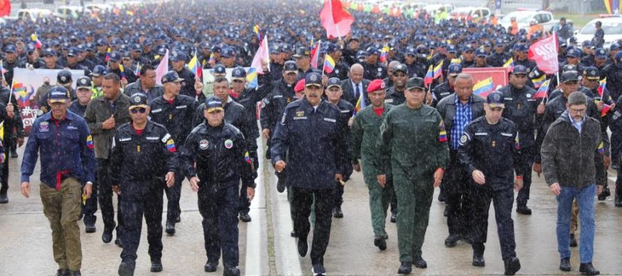 Cuente con las armas para defender la revolución: Policía de Venezuela reafirma su lealtad a Maduro