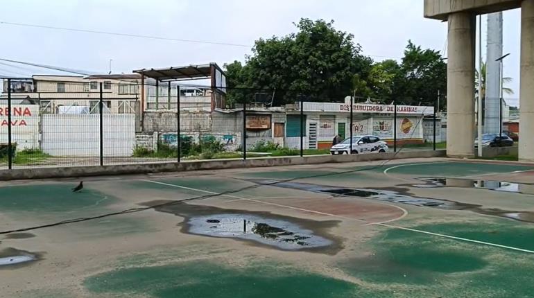 Reportan cables tirados en canchas del distribuidor vial de Guayabal