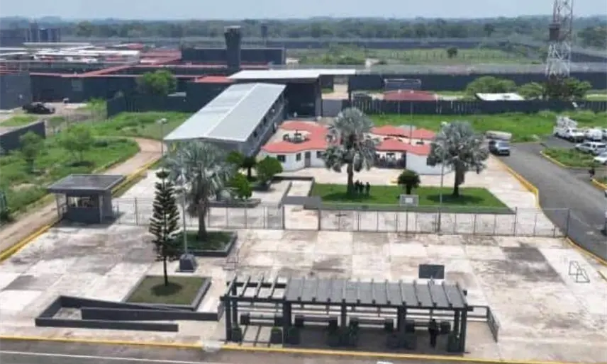 Rehabilitación del penal de Huimanguillo fue asignada de manera directa por "seguridad nacional": SOTOP