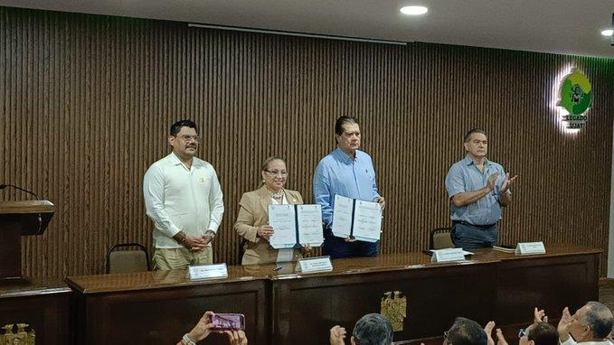 Universitarios tendrán más centros de trabajo para servicio y prácticas profesionales tras convenio CCET- UJAT