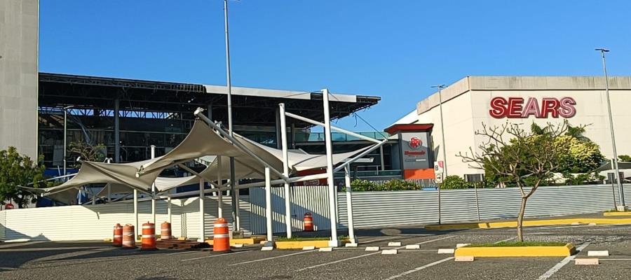 Reabre Plaza Altabrisa y sus comercios