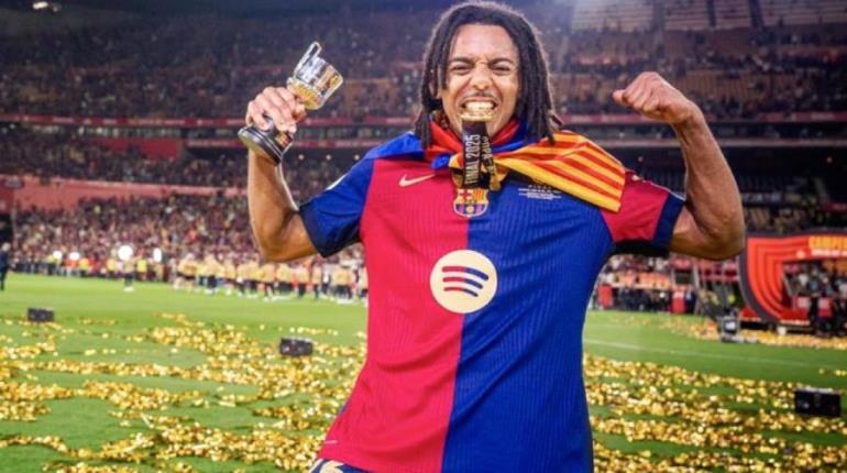 Jules Koundé renueva con el Barcelona hasta junio de 2030