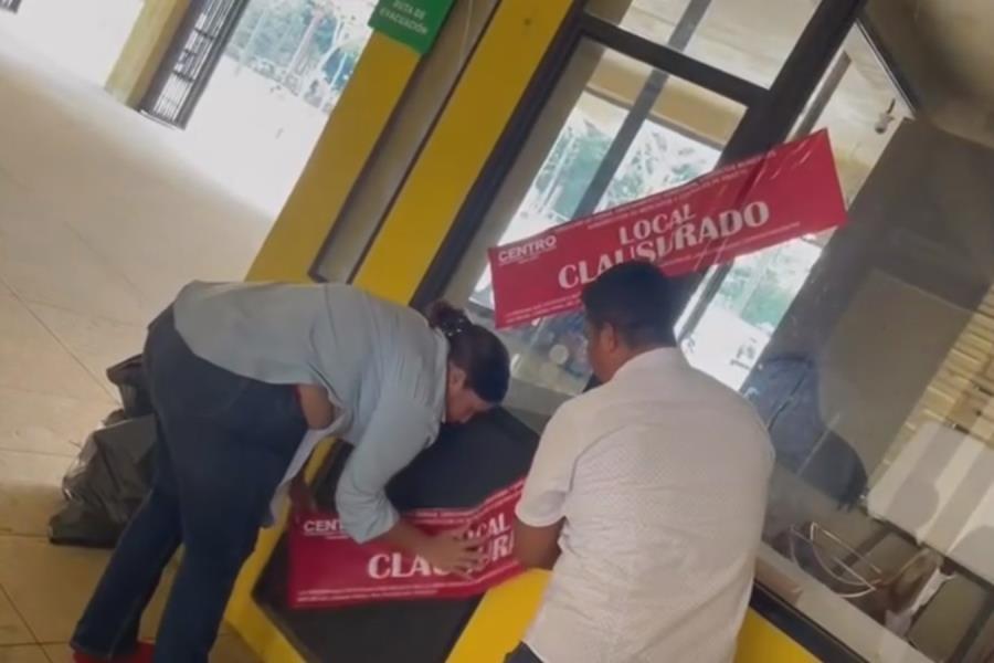 Clausura Centro barbería en el nuevo mercado de Gaviotas