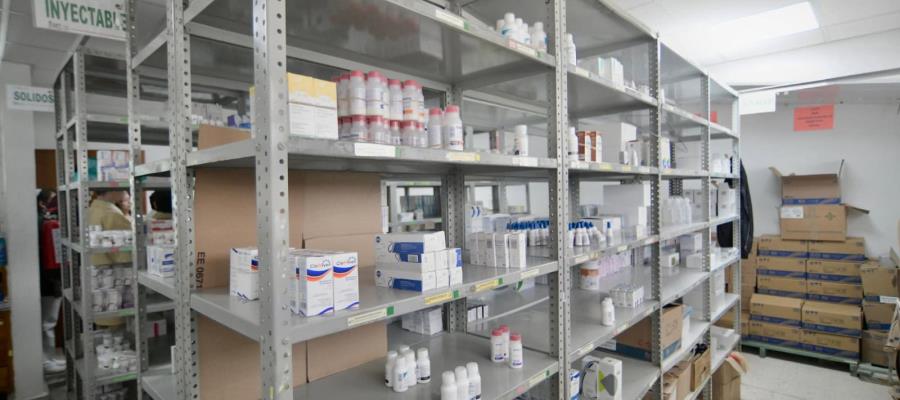 Nahle se "confunde" en gira y encuentra hospital del IMSS de Zongolica sin medicamentos