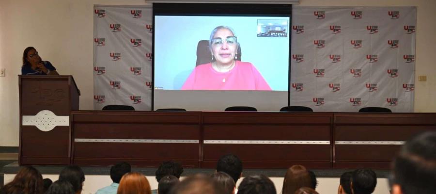 Expertos de Viena y México disertan seminario de Ciencias de la Tierra en la UPC