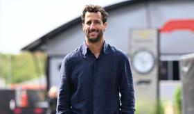Daniel Ricciardo, expiloto de F1, sufre accidente en moto