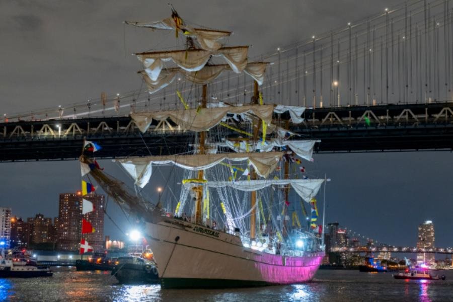 Marina oculta casi 4 años de información del buque Cuauhtémoc, revela LatinUS