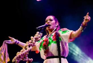 Lila Downs dará el Grito en Comalcalco