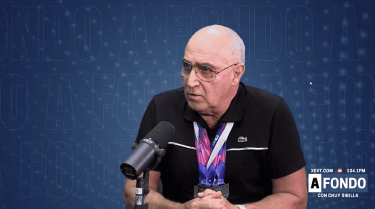 A sus 67 años, tabasqueño Armando Chávez sigue ganando en competencias nacionales de natación