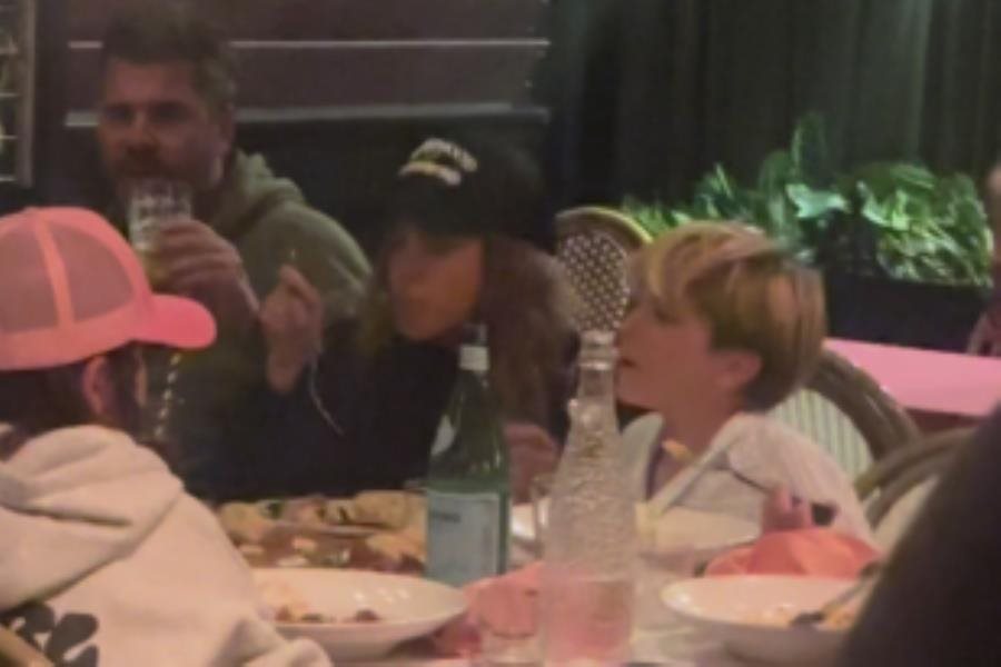 Shakira es captada comiendo con Antonio De la Rua después de 15 años de terminar su relación