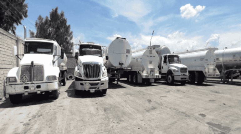 Decomisan 211 mil litros de hidrocarburo tras cateo de predio en Jalisco