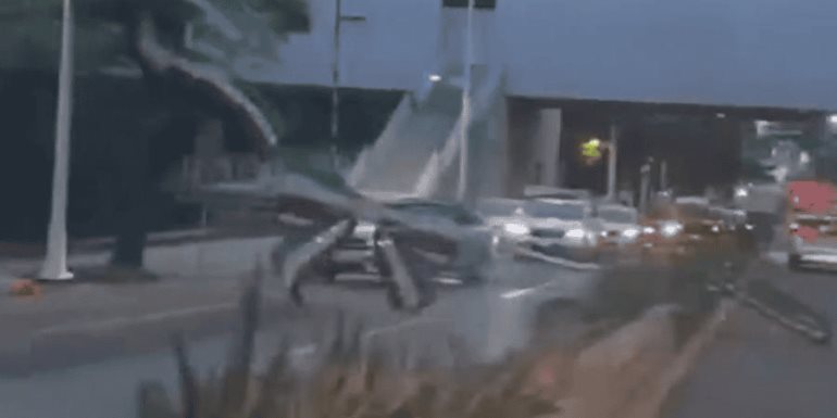¡Apenas duró 1 día! Cae adorno patrio por el MUSEVI