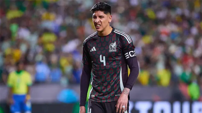 Edson Álvarez podría llegar al Fenerbahçe de Mourinho