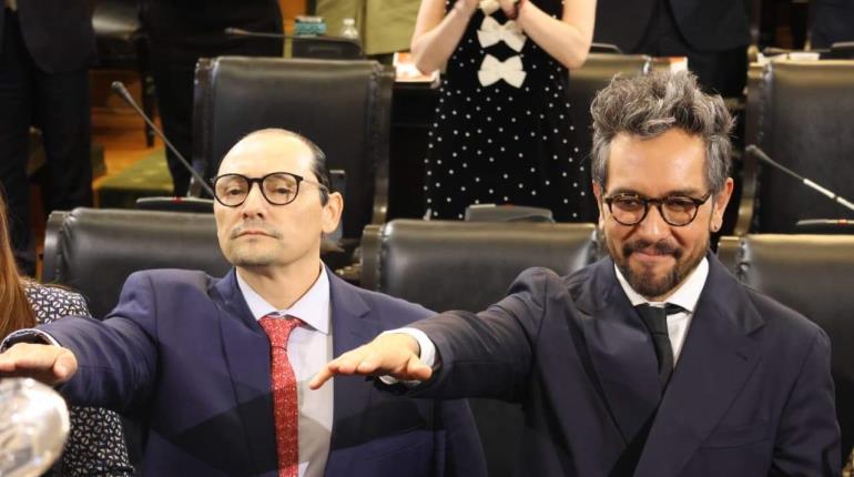 Pese a críticas, Genaro Lozano toma protesta como embajador de México en Italia