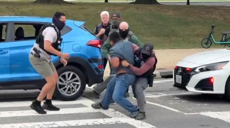 Entre gritos de auxilio, migrante tabasqueño es detenido en EE.UU. y ahora no aparece
