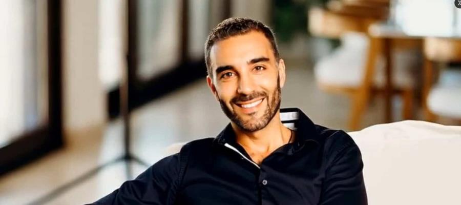 Simón Levy publica video desde aeropuerto tras emisión de ficha roja de la Interpol