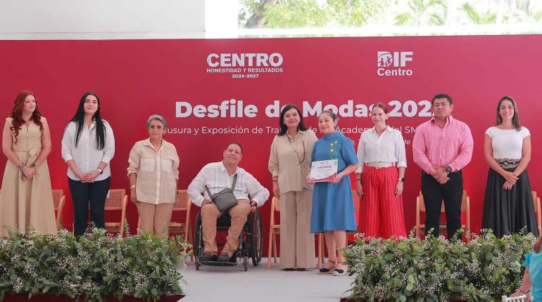 Egresan 356 ciudadanos de talleres comunitarios del DIF Centro; clausuran ciclo 2024–2025