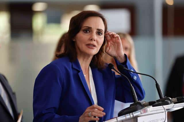 Lilly Téllez cuestiona presencia de Adán Augusto en la Permanente por sus nexos con "La Barredora" Lilly Téllez cuestiona presencia de Adán Augusto en la Permanente por sus nexos con "La Barredora"