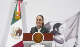 Insiste Sheinbaum que reforma no obliga a tramitar la CURP biométrica