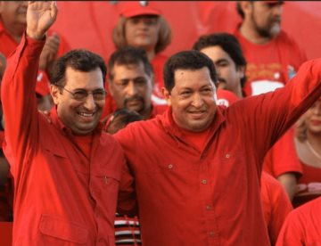 Hermano de Hugo Chávez, hace demostración de artes marciales para enfrentar a EE.UU.