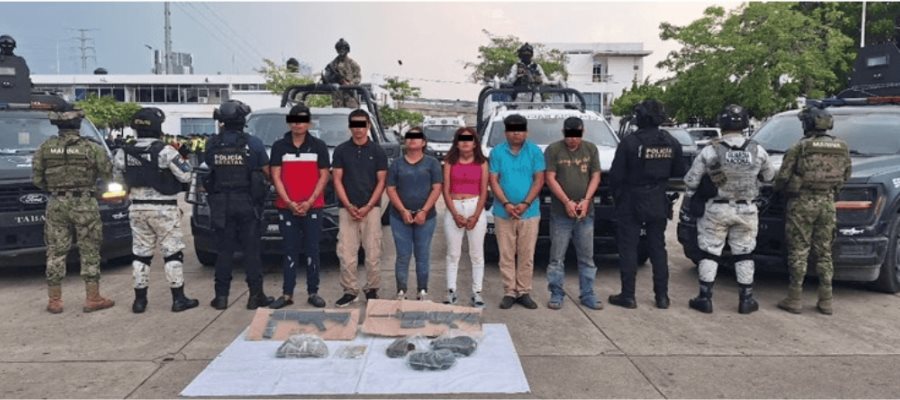 Aseguran a 6 personas en Cárdenas con droga y armas largas; entre ellos una guatemalteca Aseguran a 6 personas en Cárdenas con droga y armas largas; entre ellos una guatemalteca