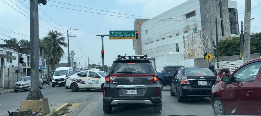 Obras de agua potable genera conflicto vial en la Villahermosa - La Isla y Periférico Obras de agua potable genera conflicto vial en la Villahermosa - La Isla y Periférico