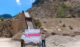 Clausuran tres predios de extracción ilegal de material pétreo en Chiapas