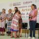 Entrega Sheinbaum créditos a mujeres amuzgas para preservar el huipil y su fuente de ingreso