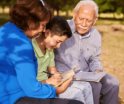 ¿Cuándo fue la última vez que llamaste a tu abuelo? Celebrarán misa especial por los adultos mayores