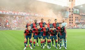 Johan Vásquez debuta como capitán del Genoa con empate sin goles