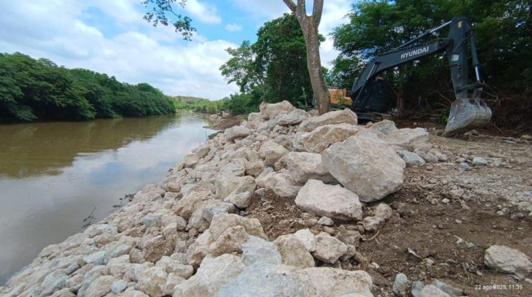 Inicia Conagua obras para frenar erosión por río Puxcatán en Nicolás Bravo, Macuspana