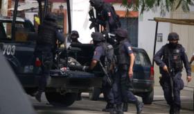Libera Fiscalía de Chiapas a 46 de los 48 policías municipales detenidos por privación ilegal de la libertad