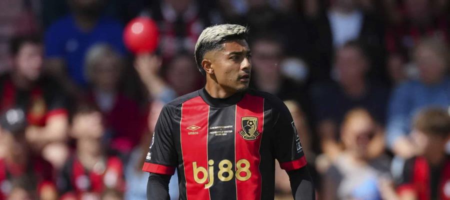 Rumores colocan al mexicano Julián Araujo en el Sevilla