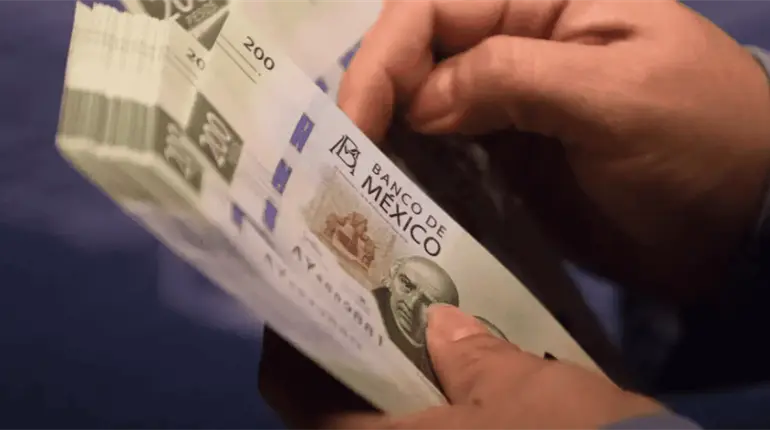 En última fase, contratación de crédito para refinanciamiento de la deuda pública: Finanzas
