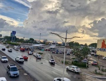 Canales de baja presión generarán lluvias fuertes a puntuales intensas en Tabasco este viernes