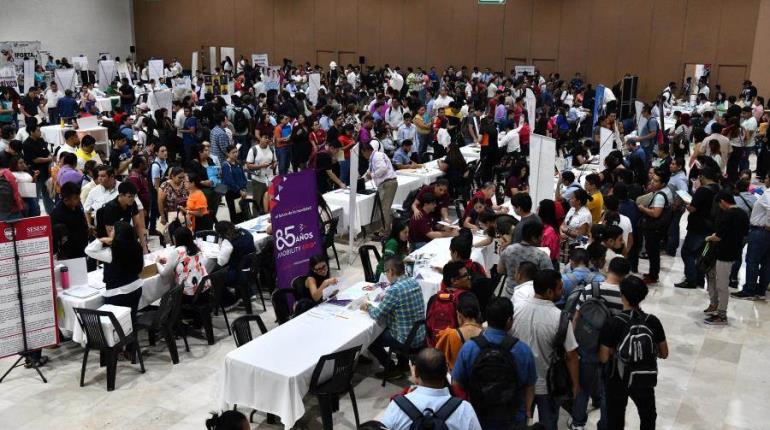 Ofrecen más de mil vacantes para jóvenes en Feria del Empleo Nacional en Tabasco