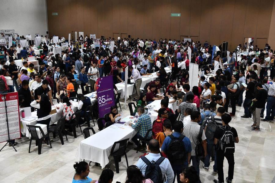 Ofrecen más de mil vacantes para jóvenes en Feria del Empleo Nacional en Tabasco