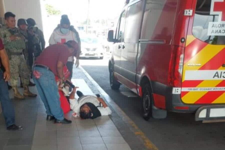 Adulto mayor sufre accidente en el ADO de Villahermosa Adulto mayor sufre accidente en el ADO de Villahermosa