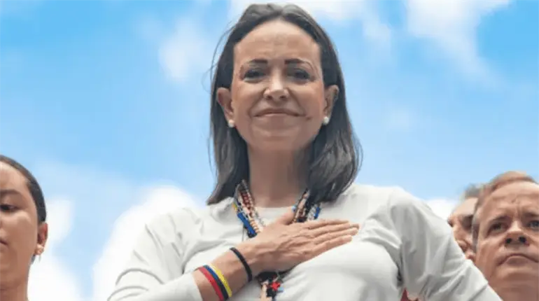 "Maduro está preocupado y pocos mandos militares lo respaldan": María Corina Machado