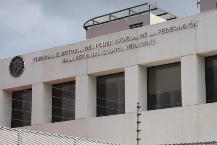 Sala Xalapa desecha queja de tabasqueña en el Distrito Judicial 15 Sala Xalapa desecha queja de tabasqueña en el Distrito Judicial 15