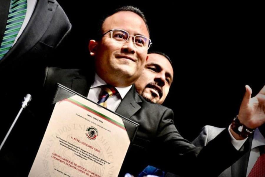 Acusan ante la FGR a cónsul de México en Denver por tráfico de influencias y cohecho