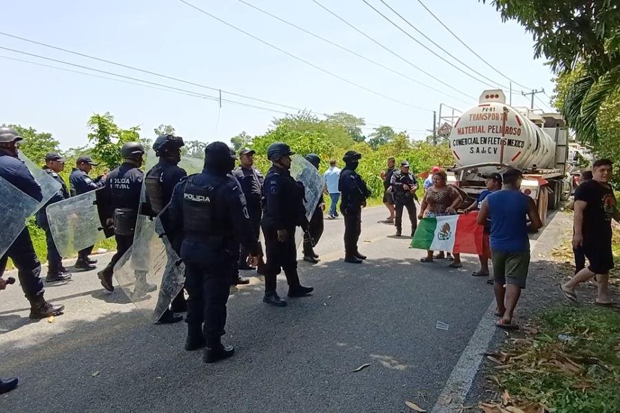 Semades intervendrá en conflicto entre Pemex y habitantes de Barrancas y Guanal