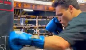 Julio César Jr. reaparece entrenando box tras recibir libertad condicional