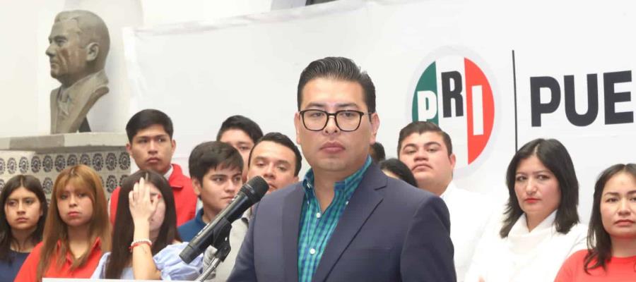 Senador Néstor Camarillo renuncia al PRI y reduce la bancada a 13 legisladores